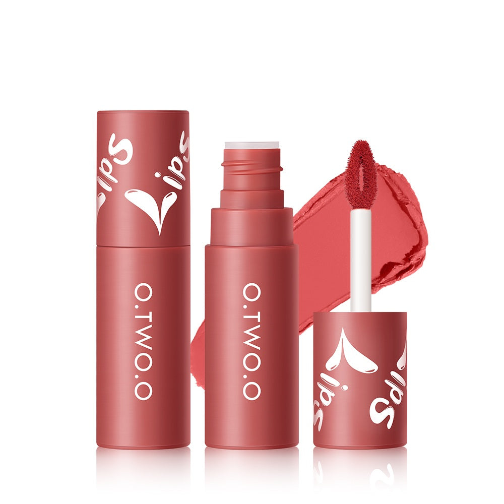 Long-Lasting Matte Lipstick