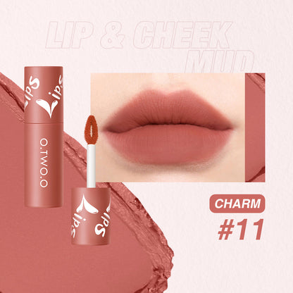 Long-Lasting Matte Lipstick